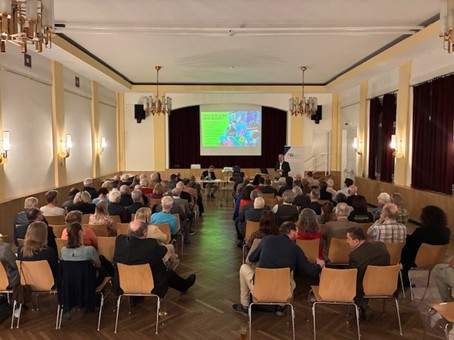 Infoabend der Freiheitlichen Baden zur Krisenvorsorge im Kolpinghaus mit Blackout-Experte Dietmar Heuritsch und Stadtrat Gottfried Forsthuber